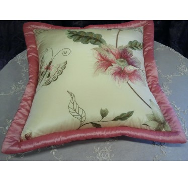 decorative pillows 